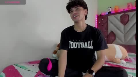 Santiago online show from 11.21.25