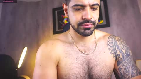 santiago online show from 04.22.26