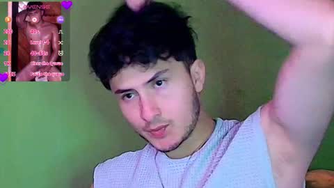 Snapshot of santyago_taylor chatting on 11.04.25 Santyago online show from 11.04.25