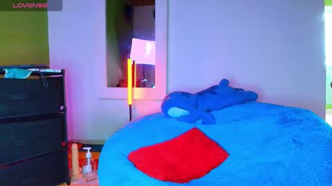 Snapshot of santyago_taylor chatting on 11.20.25 Santyago online show from 11.20.25