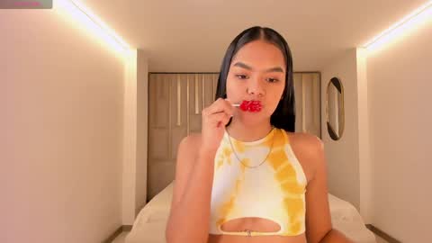 Saphira James online show from 05.23.26