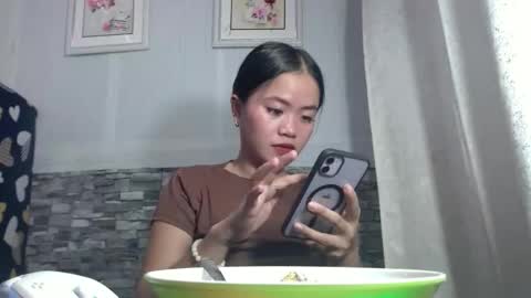 Snapshot of sapphire_amora chatting on 11.04.25 sapphire_amora online show from 11.04.25