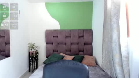 Snapshot of sara__michell chatting on 11.29.25 online show from 11.29.25