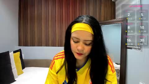 Snapshot of sara__michell chatting on 06.17.26 online show from 06.17.26
