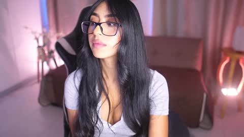 Sara  online show from 02.01.25