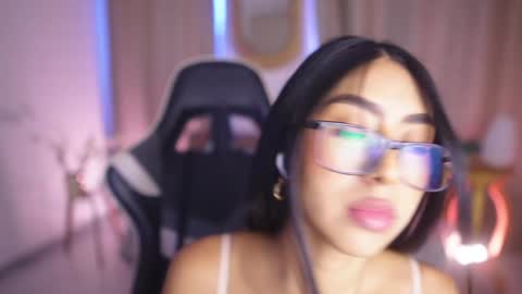 Sara  online show from 02.04.25