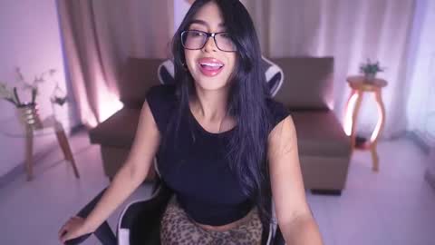 Sara  online show from 03.11.25