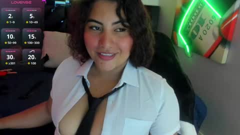 Snapshot of sara_bdsm chatting on 05.20.26 sara_bdsm online show from 05.20.26