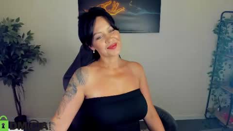 Snapshot of sara_devills chatting on 07.21.26 Sara online show from 07.21.26