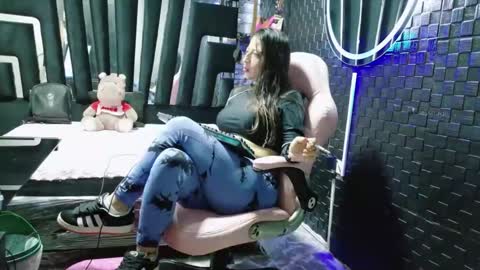 Snapshot of sara_hot_2 chatting on 02.03.25 no limits sarah online show from 02.03.25