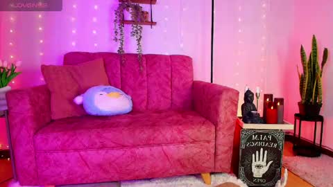 Sara Jhonson  online show from 05.15.26