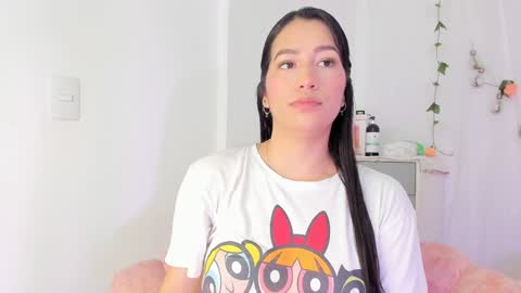 Sara  online show from 02.04.25