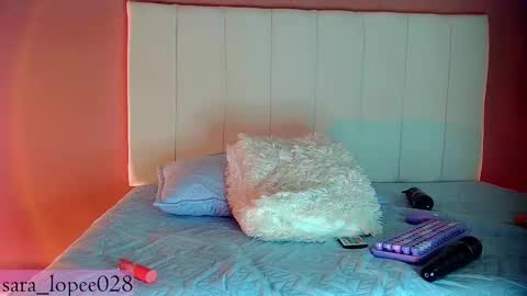 sara_lopee1 online show from 02.23.25