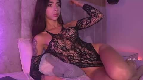 Snapshot of sara_lopee1 chatting on 06.18.26 sara_lopee1 online show from 06.18.26