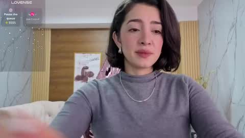 Sara  online show from 04.24.26
