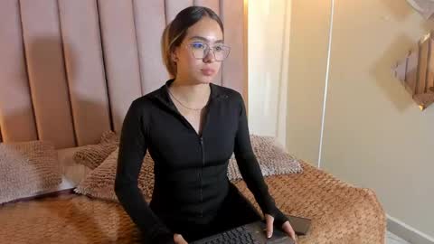   online show from 06.09.26