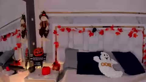 Snapshot of sara_mejia77 chatting on 10.26.25 sara_mejia77 online show from 10.26.25