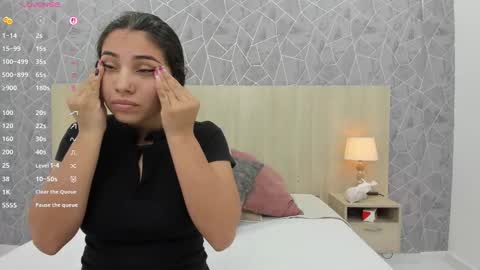 Snapshot of sara_melo chatting on 09.12.25 Sara online show from 09.12.25