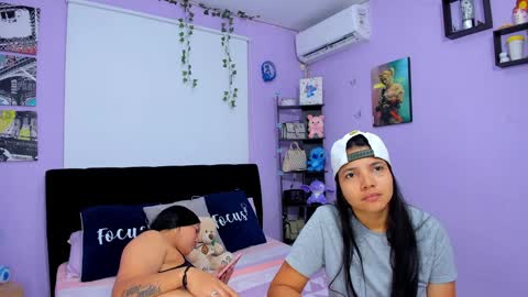 Snapshot of sara_mendez2_ chatting on 01.07.25 Sara Mendez online show from 01.07.25