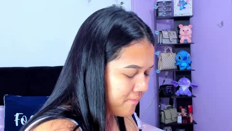 Snapshot of sara_mendez2_ chatting on 01.11.25 Sara Mendez online show from 01.11.25