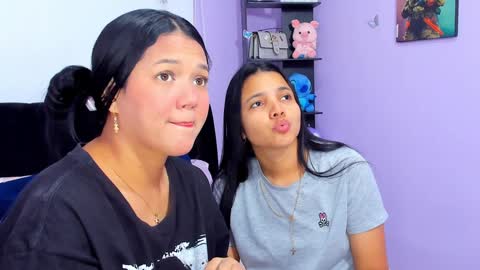 Snapshot of sara_mendez2_ chatting on 01.17.25 Sara Mendez online show from 01.17.25