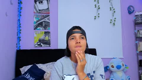 Snapshot of sara_mendez2_ chatting on 01.24.25 Sara Mendez online show from 01.24.25