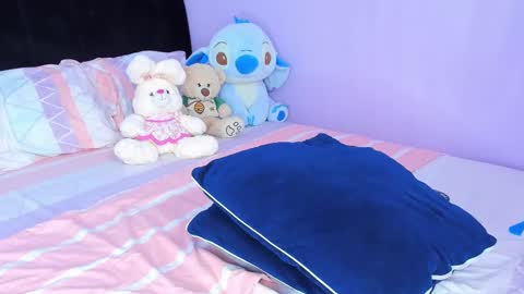 Snapshot of sara_mendez2_ chatting on 02.12.25 Sara Mendez online show from 02.12.25