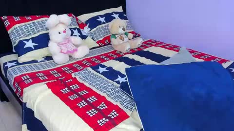 Snapshot of sara_mendez2_ chatting on 02.19.25 Sara Mendez online show from 02.19.25