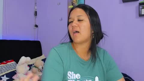 Snapshot of sara_mendez2_ chatting on 02.19.25 Sara Mendez online show from 02.19.25