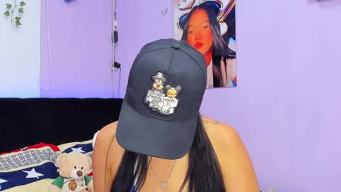 Snapshot of sara_mendez2_ chatting on 02.20.25 Sara Mendez online show from 02.20.25