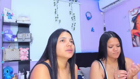 Snapshot of sara_mendez2_ chatting on 02.25.25 Sara Mendez online show from 02.25.25