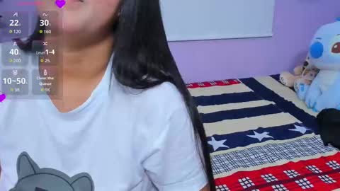 Snapshot of sara_mendez2_ chatting on 10.12.25 Sara Mendez online show from 10.12.25