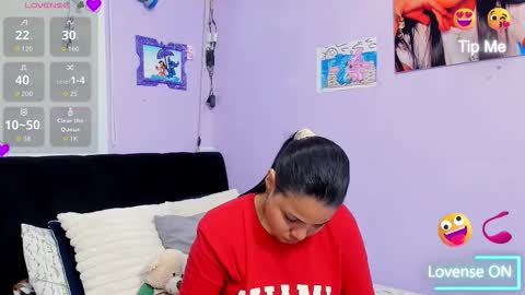 Snapshot of sara_mendez2_ chatting on 11.09.25 Sara Mendez online show from 11.09.25