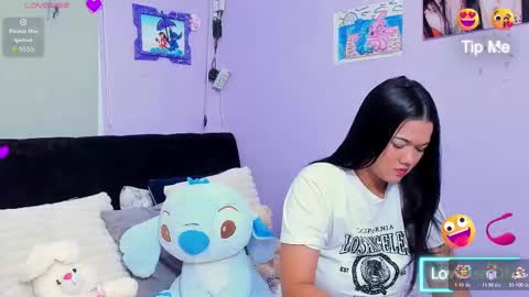 Snapshot of sara_mendez2_ chatting on 11.16.25 Sara Mendez online show from 11.16.25