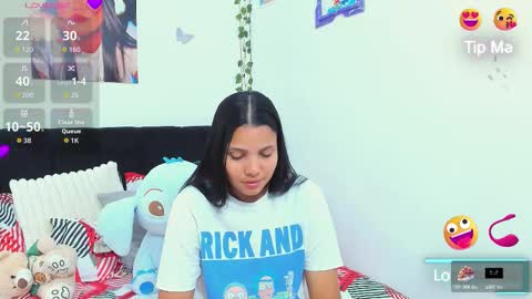 Snapshot of sara_mendez2_ chatting on 11.30.25 Sara Mendez online show from 11.30.25