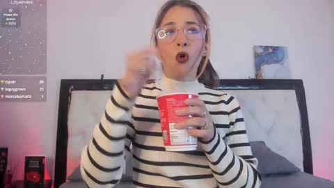 sara_roades online show from 10.30.25