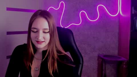 Snapshot of sara_rossse chatting on 09.30.25 Sara online show from 09.30.25