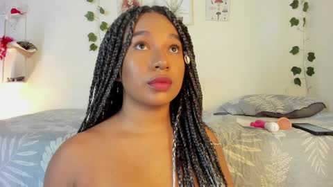 Snapshot of sara_sophiee chatting on 01.19.25 sara sofia online show from 01.19.25