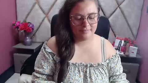 sara_thonson_ online show from 02.28.26