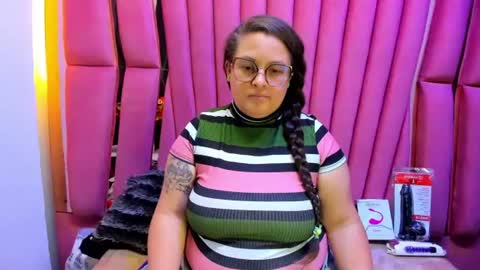 sara_thonson_ online show from 06.26.26