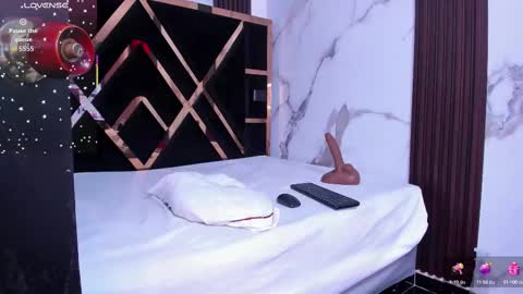 Snapshot of sara_tourner chatting on 10.12.25 sara_tourner online show from 10.12.25