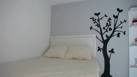 Sara online show from 02.14.25