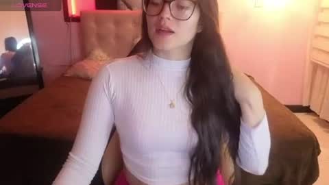 sara_valderrama_ online show from 06.27.26