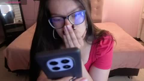 sara_valderrama_ online show from 07.28.26