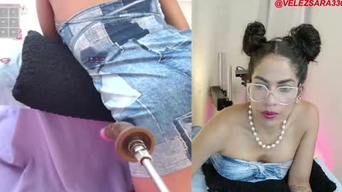 Snapshot of sara_velez_40 chatting on 01.21.25 sara velez online show from 01.21.25