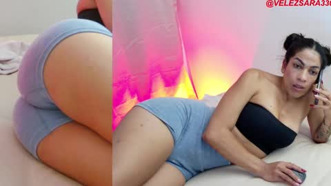 Snapshot of sara_velez_40 chatting on 02.16.25 sara velez online show from 02.16.25