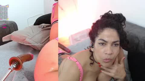 Snapshot of sara_velez_40 chatting on 11.11.25 sara velez online show from 11.11.25