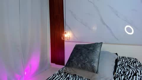 sara_zc online show from 12.02.25