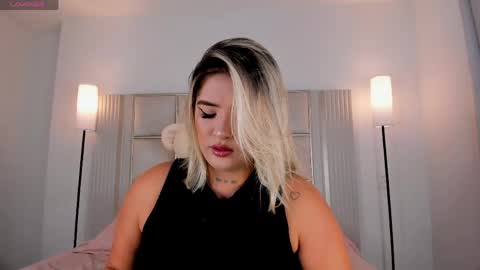 Sara Miller  online show from 05.11.26