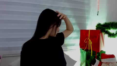 Sarah Ramirez online show from 11.28.25